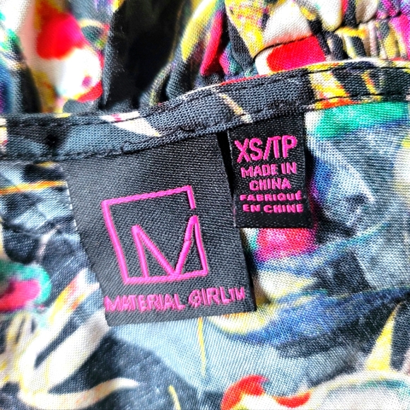 Material Girl Petite Bird Pattern Romper - Picture 8 of 10